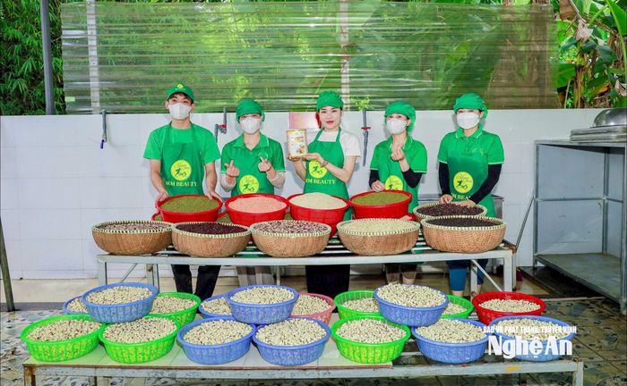 Các sản phẩm OCOP Nghệ An đa dạng với nguồn nguyên liệu đảm bảo. Ảnh: Q.A