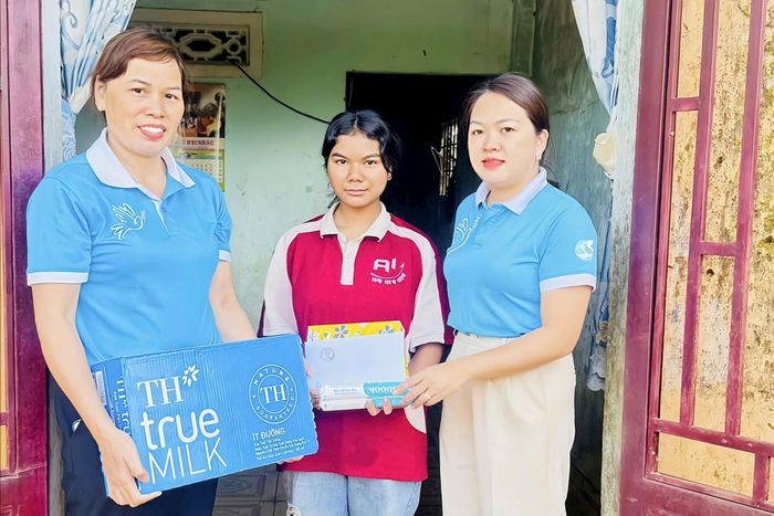 Trong 8 tháng đầu năm, các cấp hội LHPN tỉnh Lâm Đồng đã nhận đỡ đầu thêm 84 trẻ mồ côi