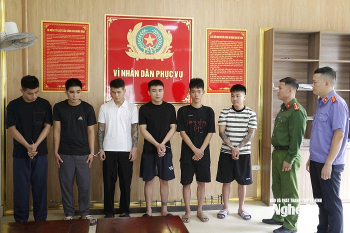 Các đối tượng trong chuyên án bị bắt giữ. Ảnh: Văn Hậu