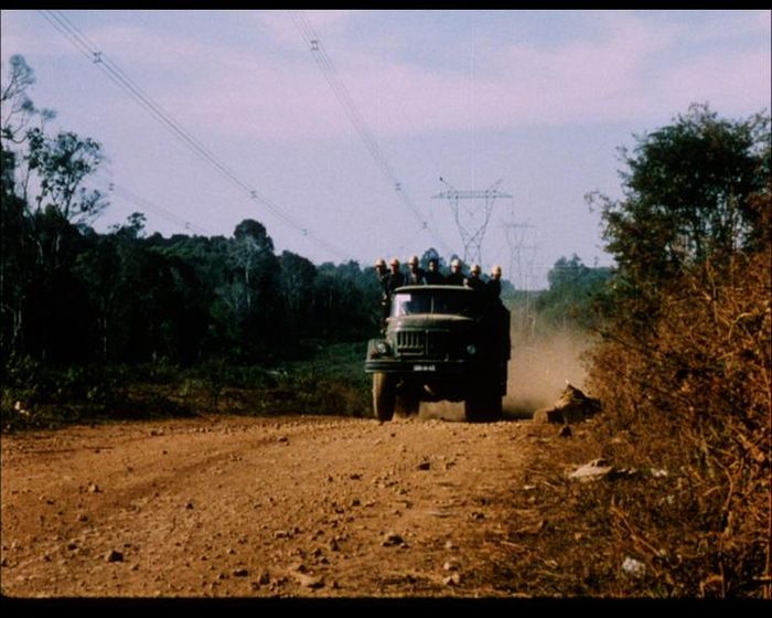 Phim "Việt Nam trên đường đổi mới" (Sản xuất: 1995)