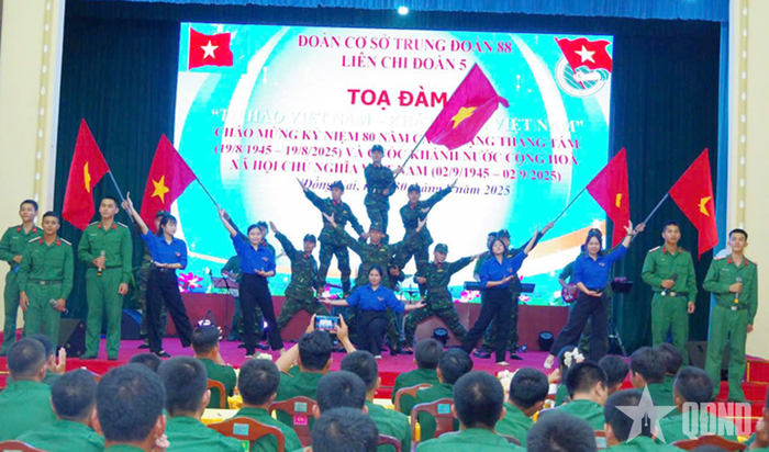  Tiết mục văn nghệ tại buổi tọa đàm ở Tiểu đoàn 5, Trung đoàn 88.