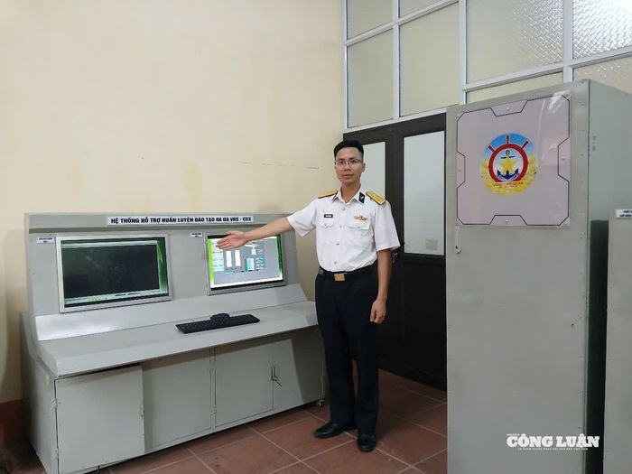Những sáng kiến của Thượng úy Nguyễn Văn Cường không chỉ giúp đơn vị khai thác hiệu quả trang bị hiện đại, mà còn khẳng định sức sáng tạo, bản lĩnh và trí tuệ của người sĩ quan trẻ Hải quân trong thời kỳ mới.
