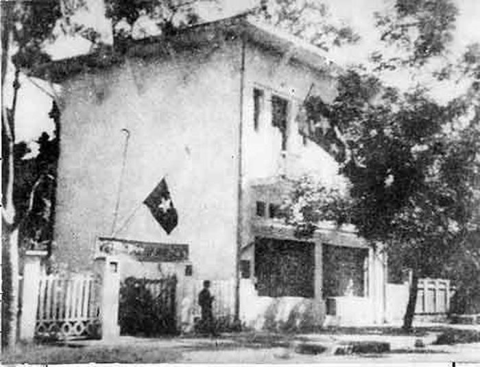 Trụ sở Việt Nam Giải phóng quân sau khi giành chính quyền tại Thái Nguyên tháng 8-1945. Ảnh: Tư liệu