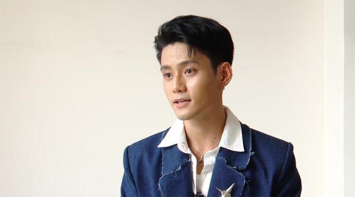 Diễn viên Đình Khang, vào vai Tú