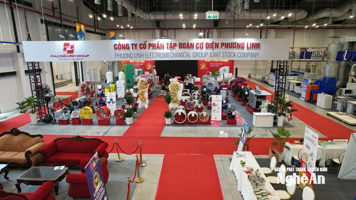 Showroom trưng bày sản phẩm tiêu biểu của Công ty CP Tập đoàn cơ điện Phương Linh.