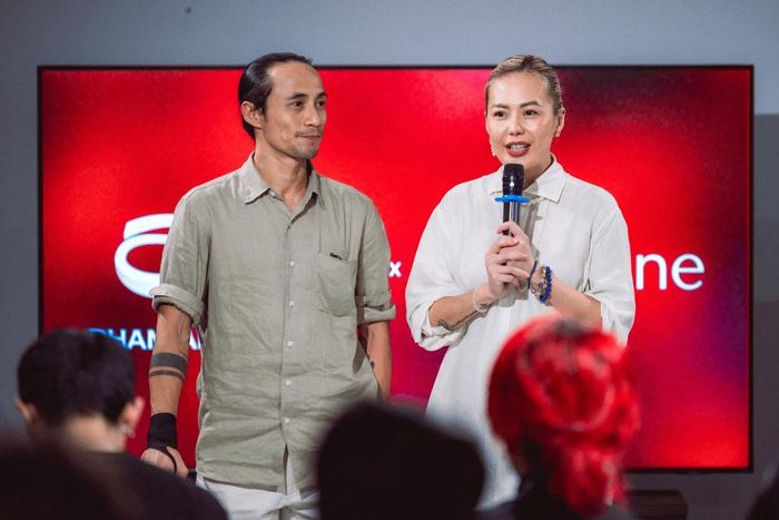 Ê-kíp Phạm Anh Khoa cho biết tương lai ca sĩ còn nhiều khám phá thú vị hơn nữa