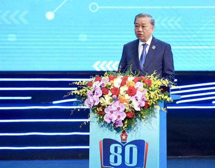 Tổng Bí thư Tô Lâm phát biểu chỉ đạo tại Lễ kỷ niệm 80 năm truyền thống ngành Giáo dục và khai giảng năm học 2025-2026. Ảnh: Giaoducthoidai.vn