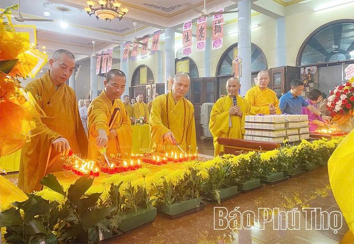Nghi thức niêm hương bạch phật