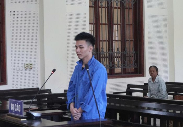 Bị cáo Lê Văn Hà lĩnh án 12 năm tù. Ảnh: Trần Vũ