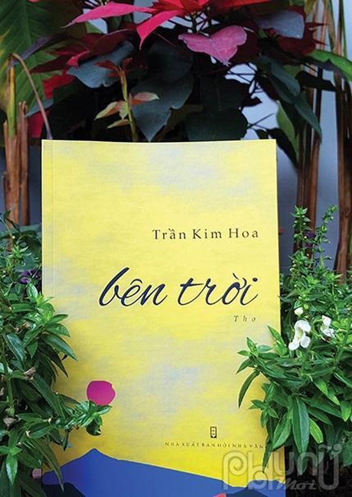 Tập thơ "Bên trời" của Trần Kim Hoa