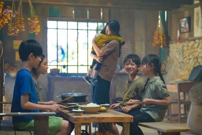 Bộ phim ăn khách "Lật mặt 7: Một điều ước" của Lý Hải sẽ được trình chiếu tại triển lãm. Ảnh: NSX