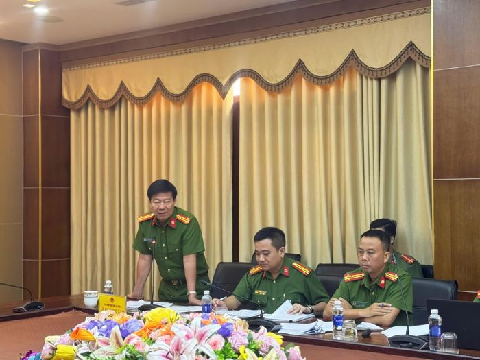 Đại diện Công an tỉnh Quảng Trị phát biểu tại cuộc họp - Ảnh: Mai Linh