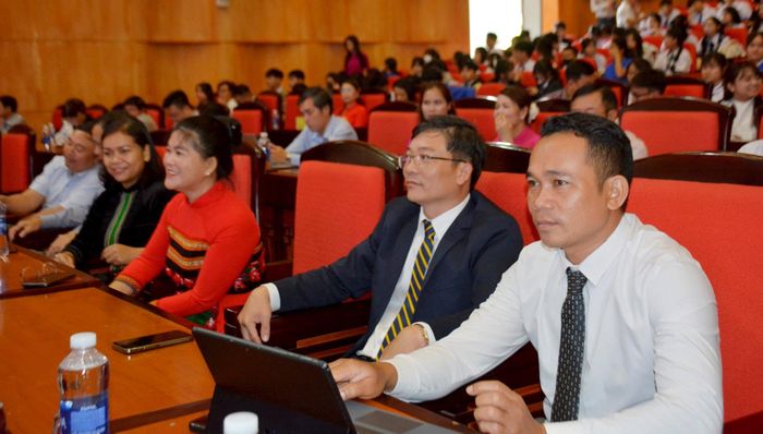 Đại diện các địa phương tham dự chương trình