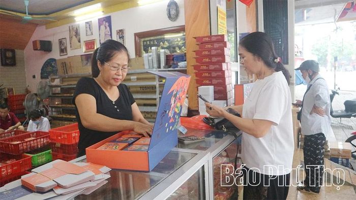 Cơ sở sản xuất bánh trung thu gia truyền Tạ Quyết là một trong những cơ sở nổi tiếng với gần 100 năm tuổi.