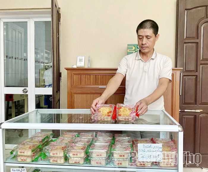 Cơ sở sản xuất bánh kẹo Nam Hải, khu 9, phường Thanh Miếu có gần 40 năm sản xuất bánh trung thu truyền thống.