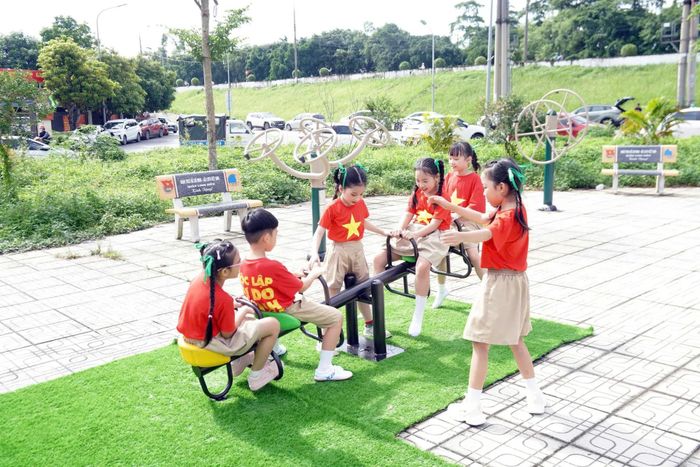 Công trình với tổng kinh phí trên 80 triệu đồng từ nguồn nguồn xã hội hóa của các doanh nghiệp trên địa bàn phường.