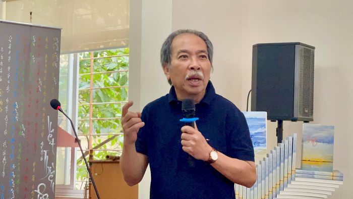 Nhà thơ Nguyễn Quang Thiều.