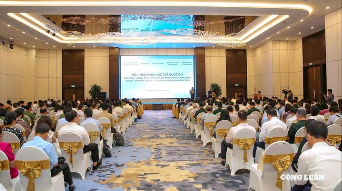 Những chiến lược AI được Bộ trưởng Nguyễn Mạnh Hùng đưa ra tại Hội thảo khoa học cấp quốc gia với chủ đề "Sức mạnh không giới hạn và những thách thức khó dự báo của trí tuệ nhân tạo - Tác động và ứng phó chính sách". (Ảnh: Sơn Hải)