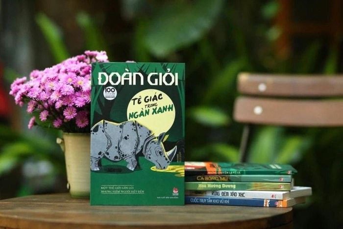 Tác phẩm “Tê giác trong ngàn xanh” được tái bản nhân kỷ niệm 100 năm Ngày sinh nhà văn Đoàn Giỏi. Ảnh: NXB Kim Đồng