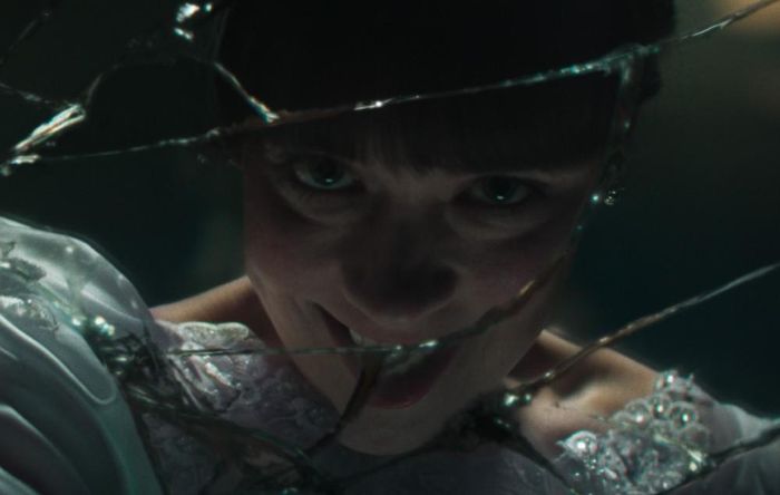 Mia Tomlinson vào vai Judy Warren trong The Conjuring: Last Rites