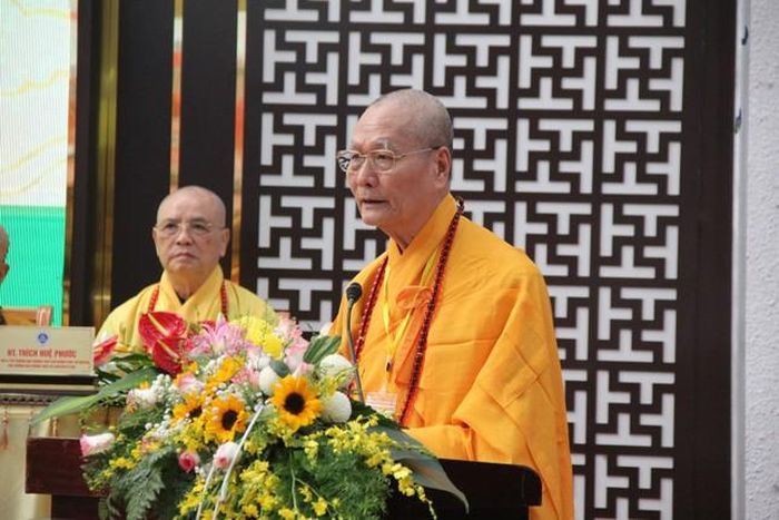 Hòa thượng Thích Hải Ấn đọc diễn văn khai mạc