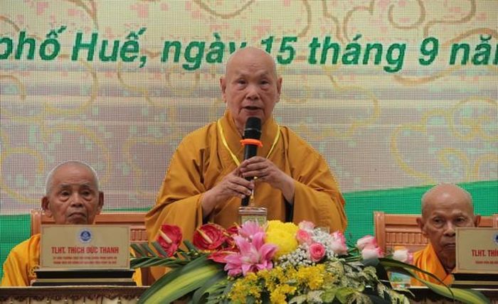 Trưởng lão Hòa thượng Thích Thiện Nhơn ban đạo từ