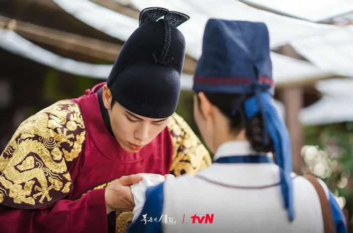 Yếu tố then chốt khiến Bon Appétit, Your Majesty trở thành hiện tượng nằm ở sự kết hợp hài hòa giữa ẩm thực và câu chuyện