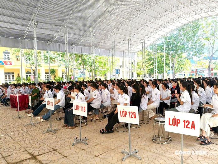 Trường Phổ thông Dân tộc Nội trú Sơn Động tham gia buổi tuyên truyền.