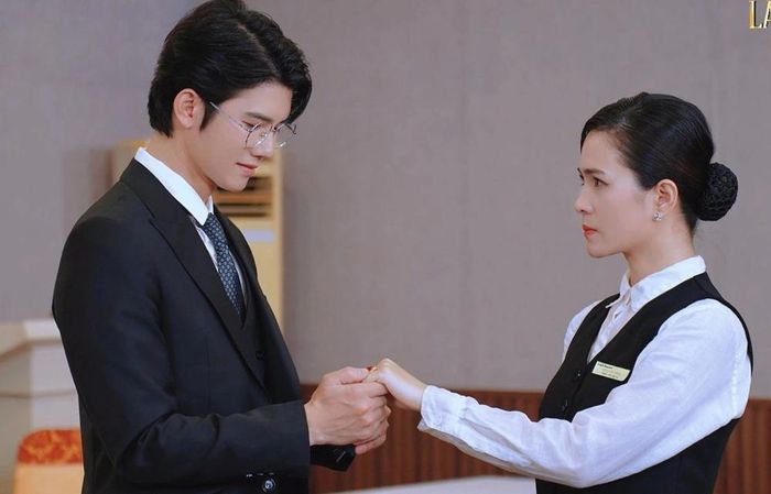 Một cảnh trong phim "Mẹ lao công học yêu" của Việt Nam