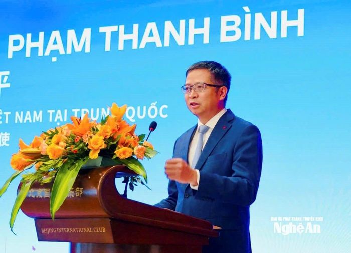 Ông Phạm Thanh Bình - Đại sứ Đặc mệnh Toàn quyền Việt Nam tại Trung Quốc phát biểu tại diễn đàn. Ảnh: Phan Tú