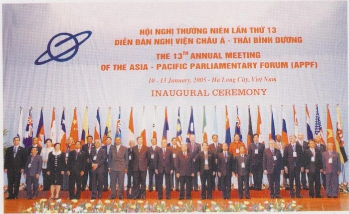 Lễ khai mạc Diễn đàn Nghị viện Châu Á - Thái Bình Dương APPF-13, tại Hạ Long, Quảng Ninh, ngày 10/1/2005