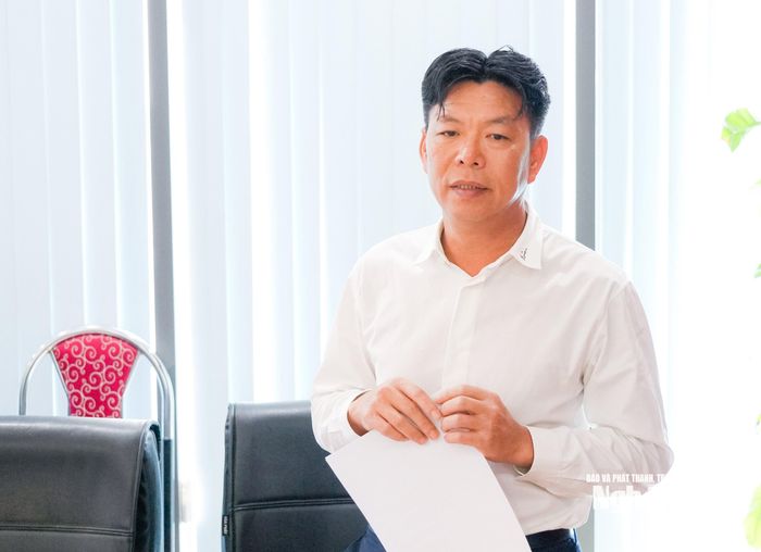 Ông Nguyễn Ngọc Oánh - Tổng Giám đốc, Chủ tịch HĐQT Công ty Cổ phần xi măng Sông Lam báo cáo các dự án. Ảnh: Thanh Lê