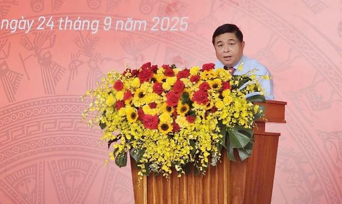 Phó Thủ tướng Chính phủ Nguyễn Chí Dũng phát biểu tại buổi lễ khởi công.