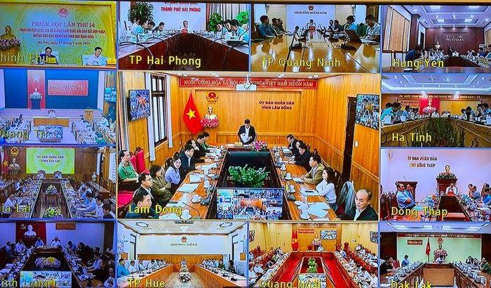 21 tỉnh, thành phố ven biển họp trực tuyến tại các điểm cầu. Ảnh: CP