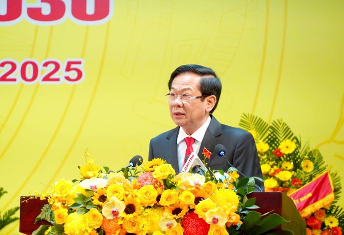 Ông Đỗ Thanh Bình, Bí thư Thành ủy Cần Thơ phát biểu khai mạc Đại hội.