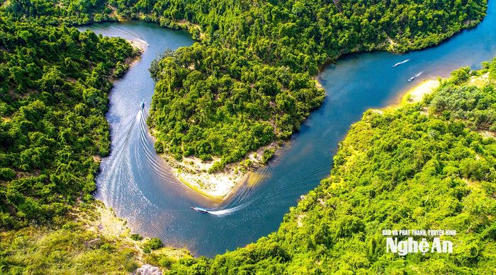 Màu xanh ở miền Tây Nghệ An. Ảnh: Quang Dũng