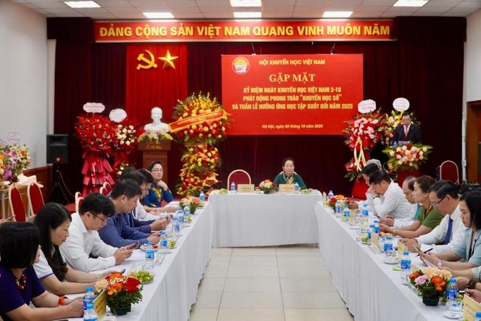 Quang cảnh buổi gặp mặt.