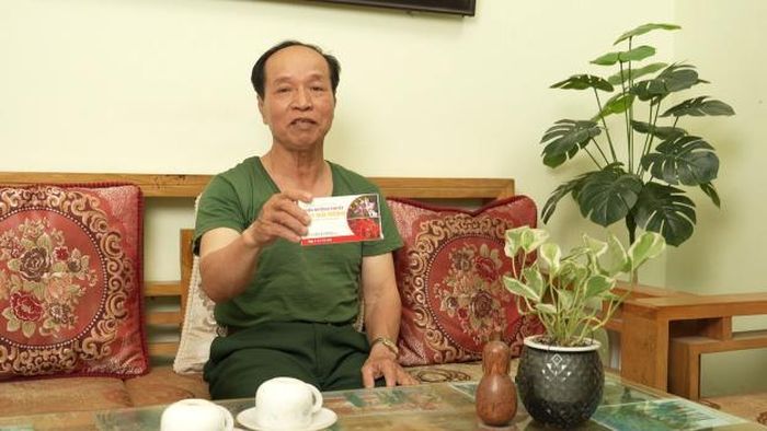"Tôi dùng trưa 1 viên, tối 1 viên, trước ăn 10 phút. Cứ đều đặn như vậy thôi. Đến lúc khỏe lên mới biết đây là sản phẩm thực sự có giá trị. Mà so với việc tốn tiền vào đủ thứ không hiệu quả, thì cái này dùng được, lại là thảo dược nên yên tâm."