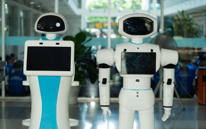  Robot do giảng viên, sinh viên trường thiết kế đang được một số đơn vị đặt hàng 