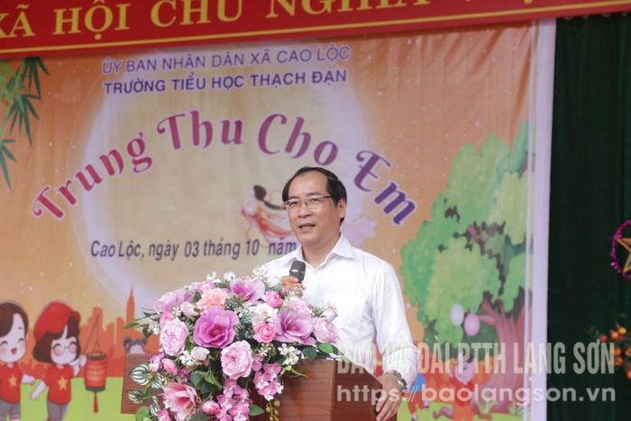 Đồng chí Dương Xuân Huyên, Ủy viên Ban Thường vụ Tỉnh ủy, Phó Chủ tịch Thường trực UBND tỉnh phát biểu tại chương trình