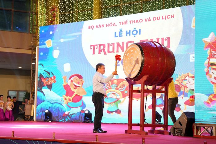 Đánh trống khai hội Lễ hội Trung thu năm 2025. Ảnh: BTC