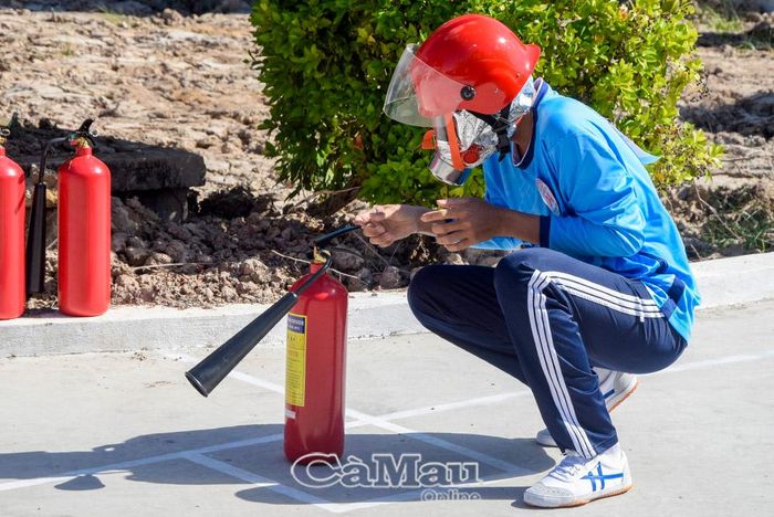 Hướng dẫn kỹ năng PCCC và cứu nạn, cứu hộ cho người dân, giải pháp then chốt để giảm thiểu thiệt hại.