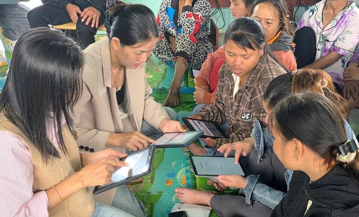  Người dân hăng say tìm hiểu, trải nghiệm AI. 