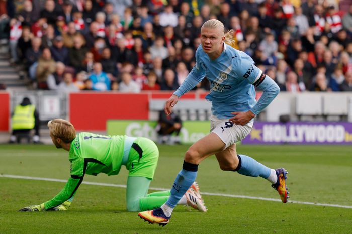  Haaland ghi bàn duy nhất giúp Man City thắng Brentford tối 5/10. 