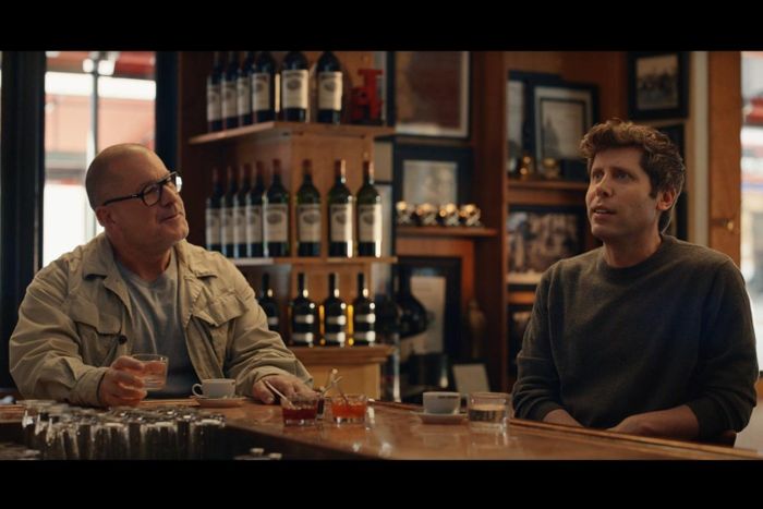Jony Ive và Sam Altman trong một video. Ảnh: OpenAI.