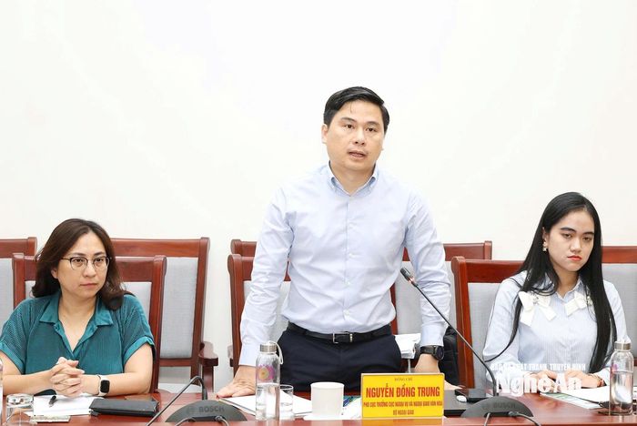 Đồng chí Nguyễn Đồng Trung - Phó Cục trưởng Cục Ngoại vụ và Ngoại giao văn hóa, Bộ Ngoại giao định hướng một số phương hướng phối hợp trong thời gian tới. Ảnh: CTV