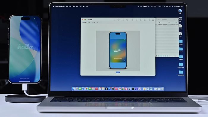  Cách đây hơn 1 tuần, DoctorFeng đã thất bại và biến chiếc iPhone Air thành "cục gạch". Ảnh: DoctorFeng/YouTube. 