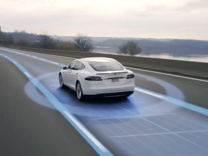 Công nghệ tự lái Autopilot của Tesla