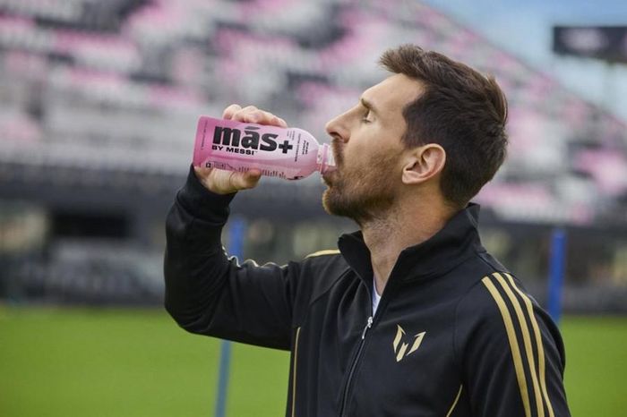  Lionel Messi và thương hiệu nước điện giải Más+ by Messi 