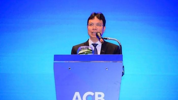  Ông Ngô Tấn Long, Phó Tổng Giám đốc ACB. 